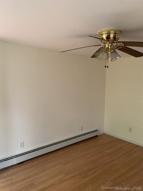85 Elderkin Ave in Groton, CT - Building Photo - Building Photo