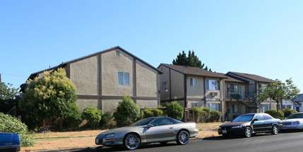 Letterman Apartments in Fairfield, CA - Building Photo - Building Photo