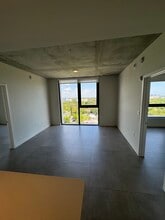 70 NW 28th St, Unit B1 in Miami, FL - Building Photo - Building Photo