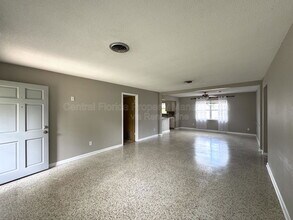 903 Marscastle Ave in Orlando, FL - Building Photo - Building Photo