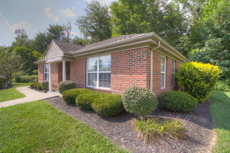 Mallard Glen in Amelia, OH - Foto de edificio - Building Photo