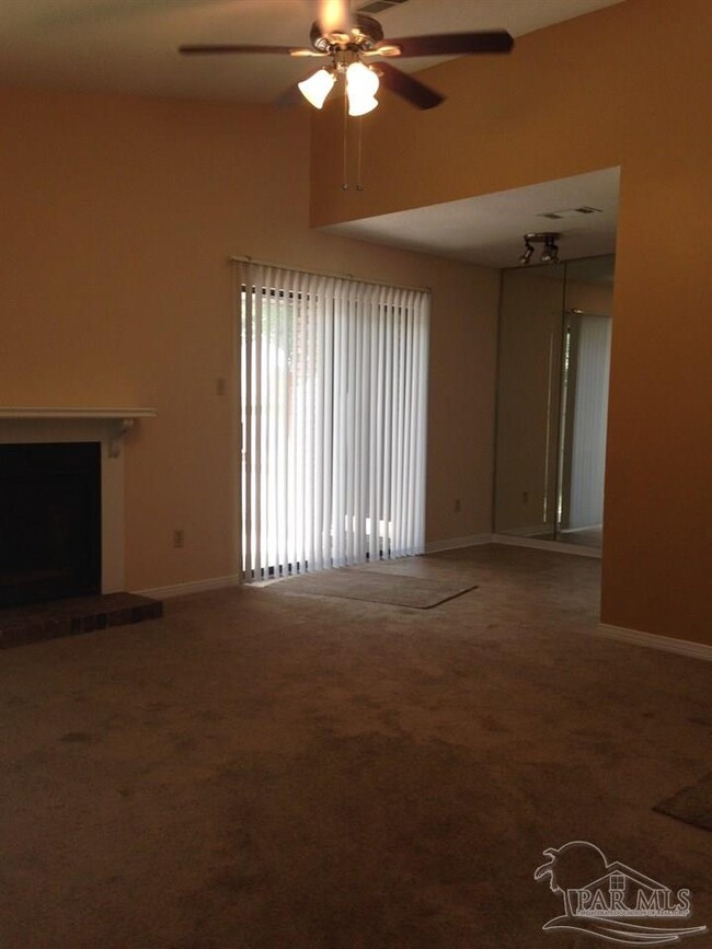9345 Chisholm Rd in Pensacola, FL - Building Photo - Building Photo