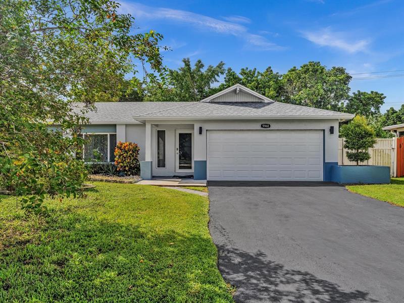 9960 NW 23rd St in Coral Springs, FL - Building Photo