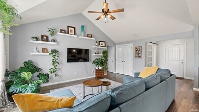 12946 Magnolia Crk Trl in Fort Wayne, IN - Building Photo - Building Photo
