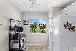 4580 Andover Way in Naples, FL - Building Photo - Building Photo