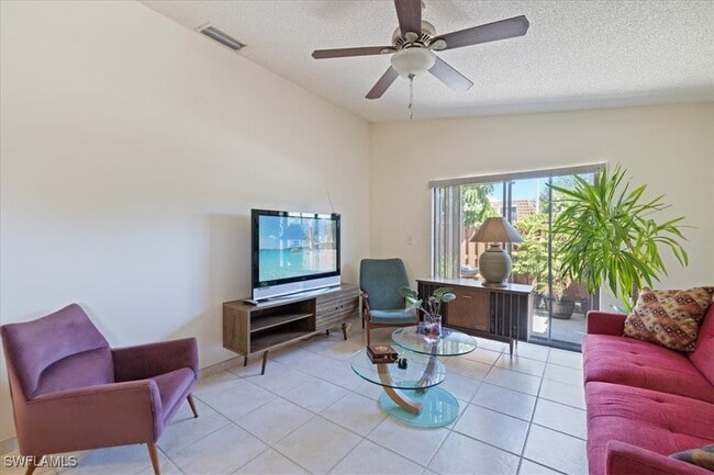 property at 5276 Cedarbend Dr