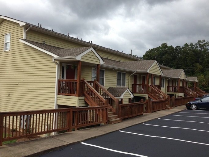 River's Edge in Athens, GA - Building Photo