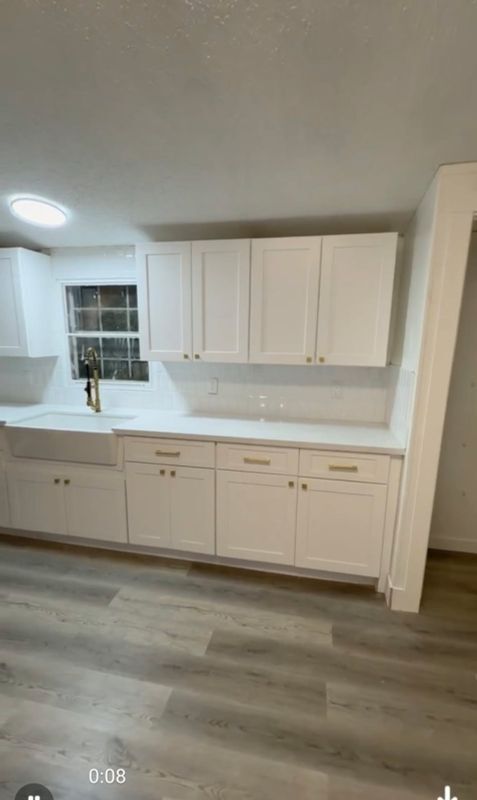 5831 Dylan Dr in Baytown, TX - Foto de edificio - Building Photo