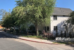 3182 Weldon Ave in Los Angeles, CA - Foto de edificio - Building Photo