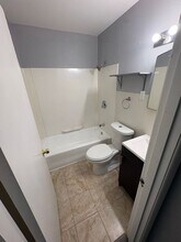 12 Mary Ann Ct in Florissant, MO - Foto de edificio - Building Photo