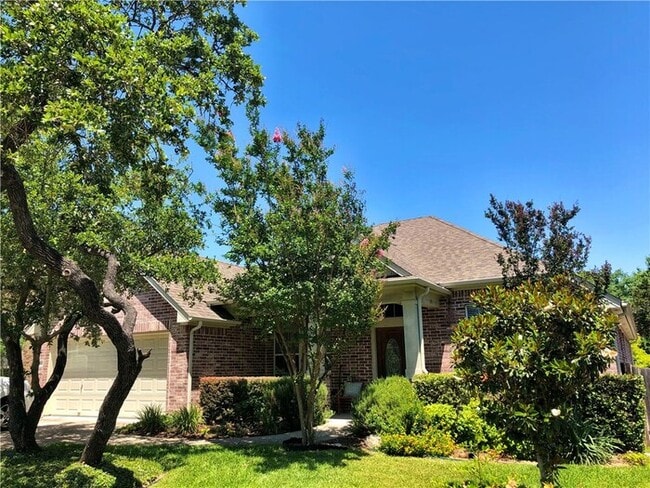 9821 Savannah Ridge Dr in Austin, TX - Building Photo - Building Photo