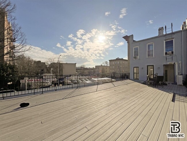 property at 1283 Rogers Ave