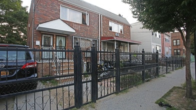 769 Logan St in Brooklyn, NY - Building Photo - Building Photo