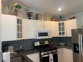 6004 Blythewood Dr in Austin, TX - Building Photo - Building Photo