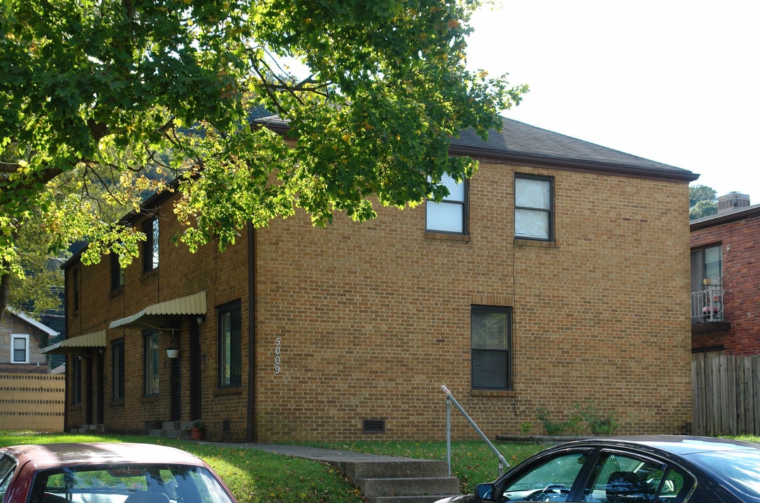 5009 Venable Ave SE in Charleston, WV - Foto de edificio