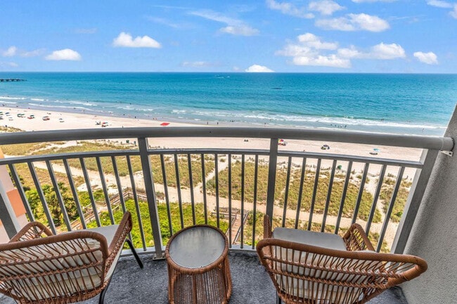 647 N Creekside Dr in Murrells Inlet, SC - Building Photo - Building Photo