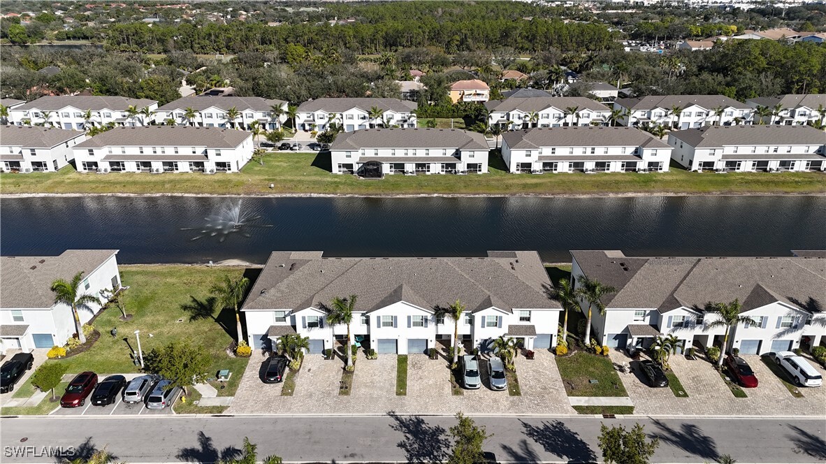 15062 Wildflower Cir in Naples, FL - Building Photo