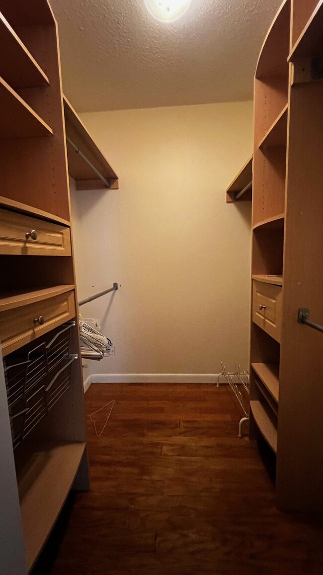 905 Van Ave in Daphne, AL - Foto de edificio - Building Photo