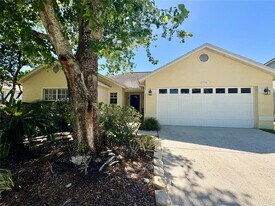 17744 Esprit Dr in Tampa, FL - Building Photo