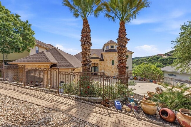 property at 14121 Farm to Market Rd 2769