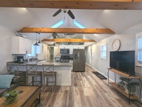 1708 N Center St in Crest Hill, IL - Building Photo - Building Photo