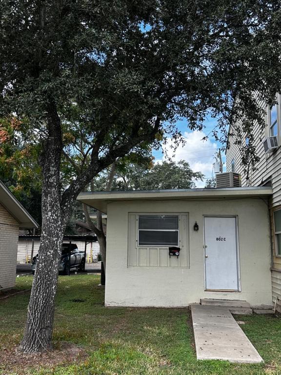 property at 802-C Texas Blvd
