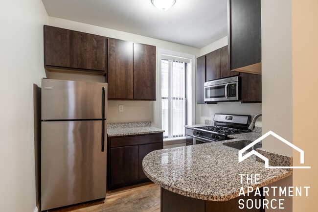1224 N Dearborn St, Unit A2