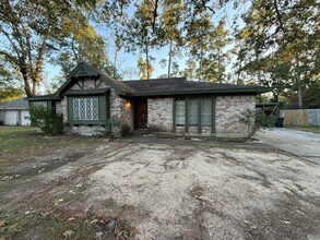 422 Gamewood Dr in Spring, TX - Foto de edificio - Building Photo