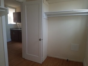 5011 W Cermak Rd-Unit -28 in Cicero, IL - Building Photo - Building Photo