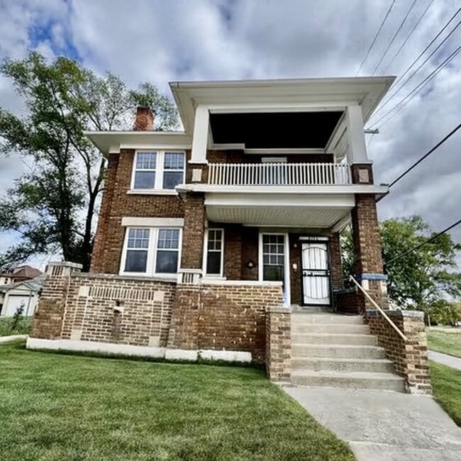 property at 8790 Kimberly Ct