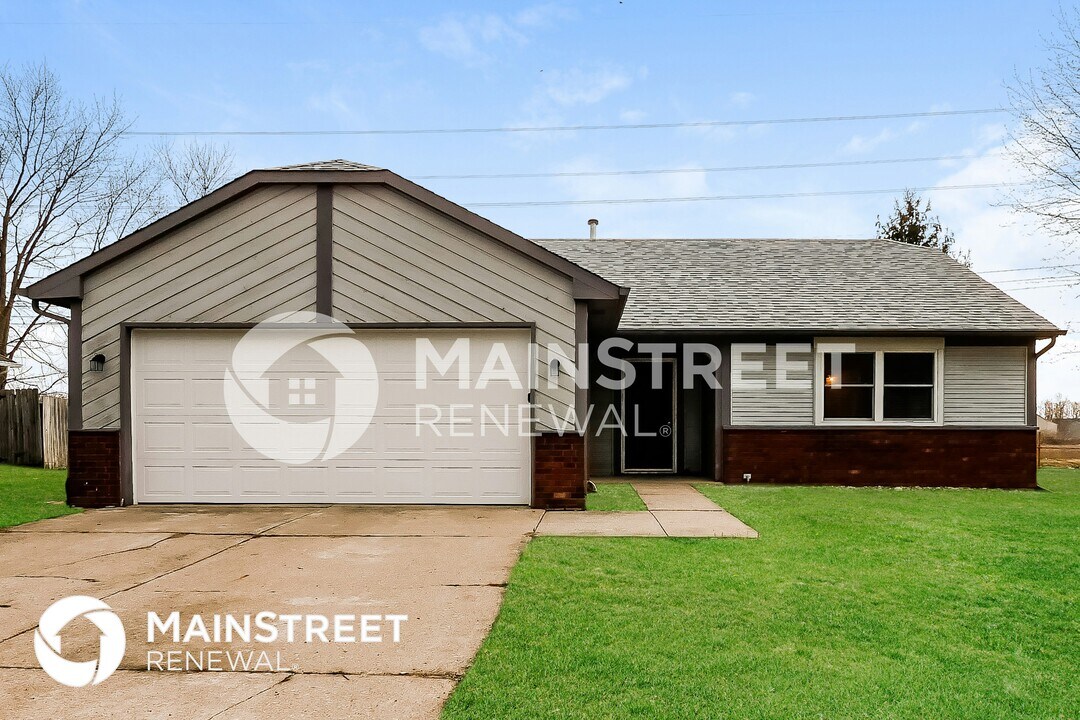 3253 Cherry Lake Rd in Indianapolis, IN - Building Photo