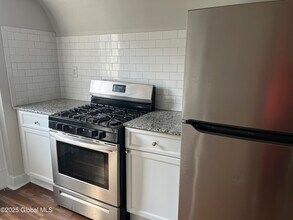 1084 Wendell Ave in Schenectady, NY - Building Photo - Building Photo