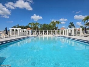 7725 Jewel Ln in Naples, FL - Building Photo - Building Photo