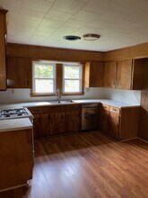 1084 Nick Springs Rd in El Dorado, AR - Building Photo - Building Photo