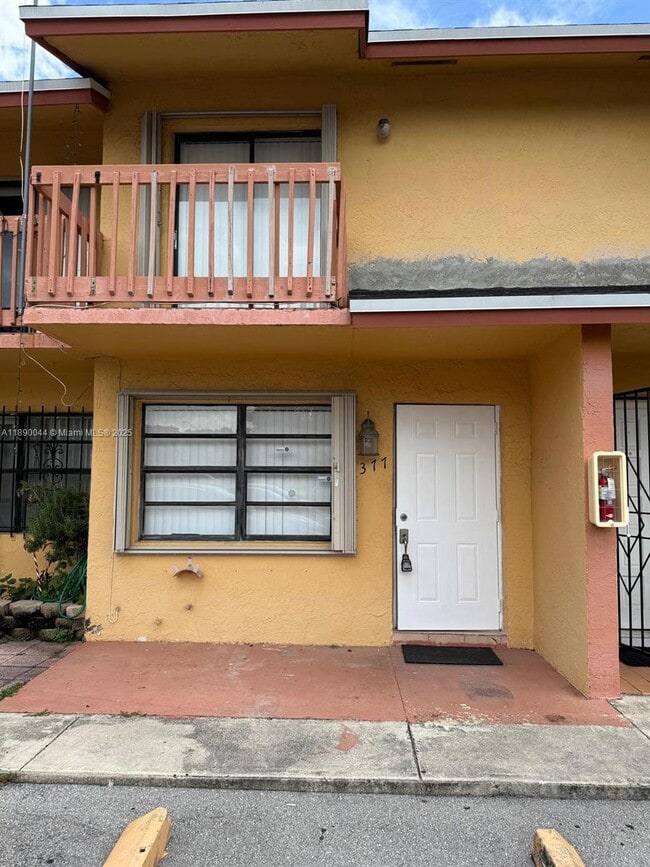2377 W 66th Pl in Hialeah, FL - Building Photo - Building Photo