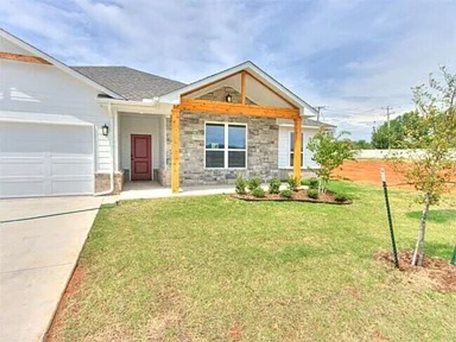 4601 Olivera St in Mustang, OK - Building Photo - Building Photo