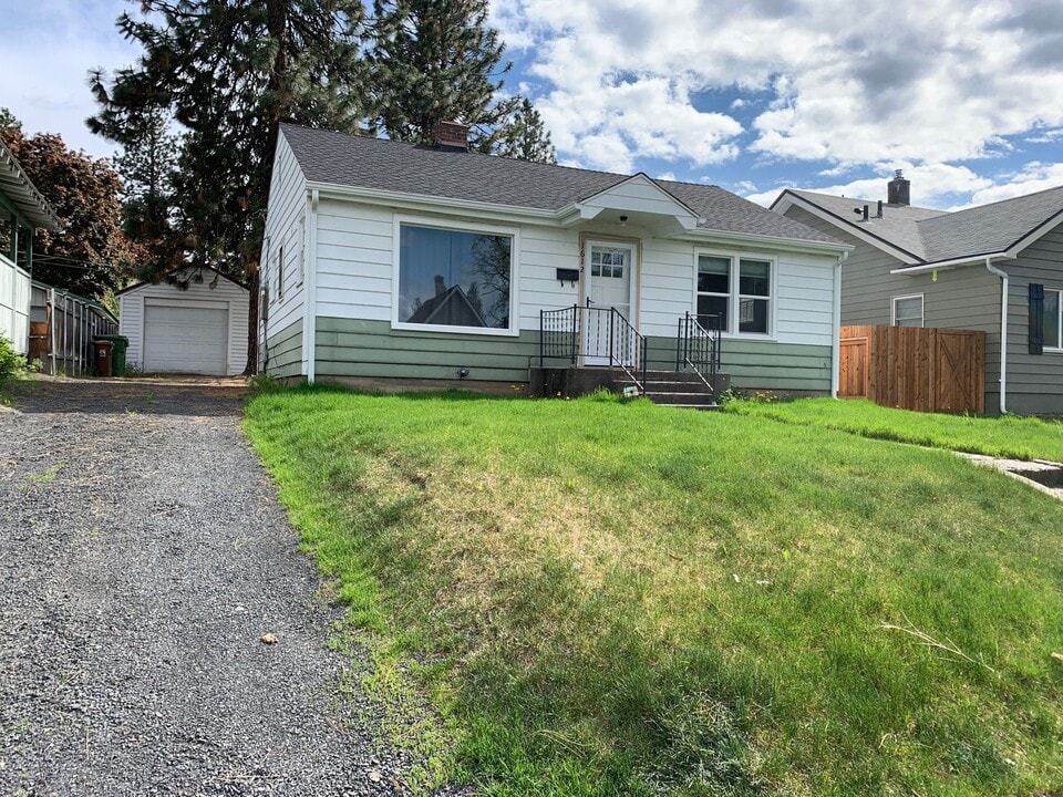 1612 E 8th Ave in Spokane, WA - Building Photo