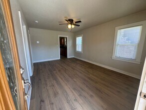 3317 42nd St in Sacramento, CA - Building Photo - Building Photo