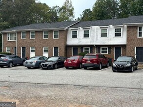 180 Chalfont Ln in Athens, GA - Building Photo - Building Photo