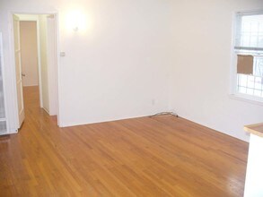 10583 Ayres Ave in Los Angeles, CA - Building Photo - Building Photo