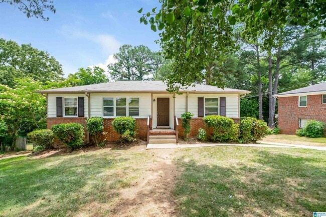 property at 557 Zinnia Ln