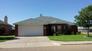 6811 6th St in Lubbock, TX - Foto de edificio