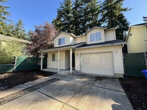 3810 SE 117th Pl in Portland, OR - Building Photo - Building Photo