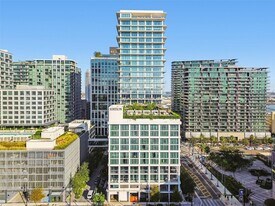 1000 Water St, Unit 2202 in Tampa, FL - Building Photo