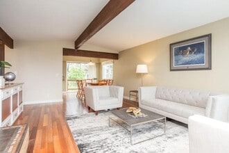 958 Ranch Park Way in Coquitlam, BC - Building Photo - Building Photo