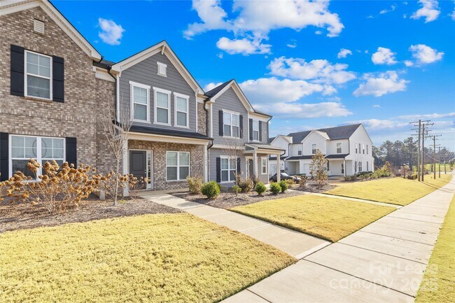 9010 Clayton Aly in Concord, NC - Building Photo - Building Photo
