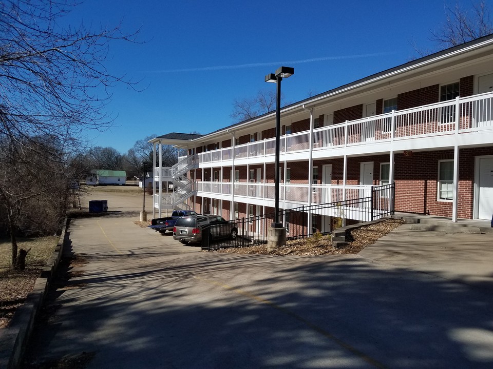 Bethel Court Apartments in Mc Kenzie, TN - Building Photo