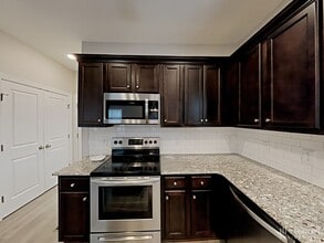 257 Fender Dr in Zebulon, NC - Building Photo - Building Photo