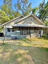 2509 Poplar St in Montgomery, AL - Building Photo