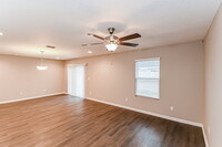 1319 Sarahs Landing Dr in Jacksonville, FL - Building Photo - Building Photo